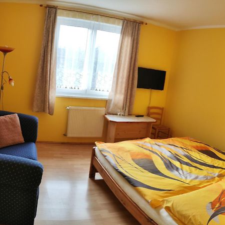 Penzion Kozabar Horni Luby Экстерьер фото
